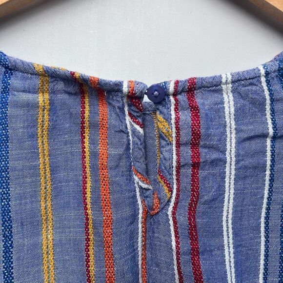 K.I.T Striped, KnotHem, Key hole Back, Short Sleeve Blouse, Women's size Medium - Picture 3 of 6